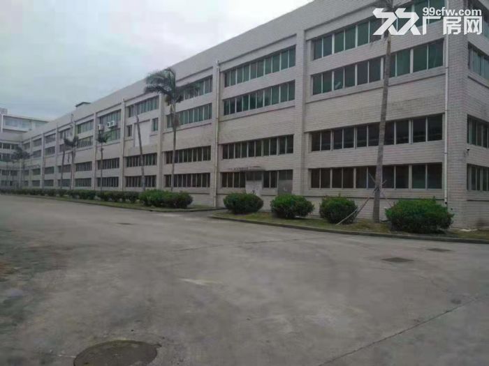 长期出租//出售角美龙池地区10000−100000平方工业厂房（欢迎委托）